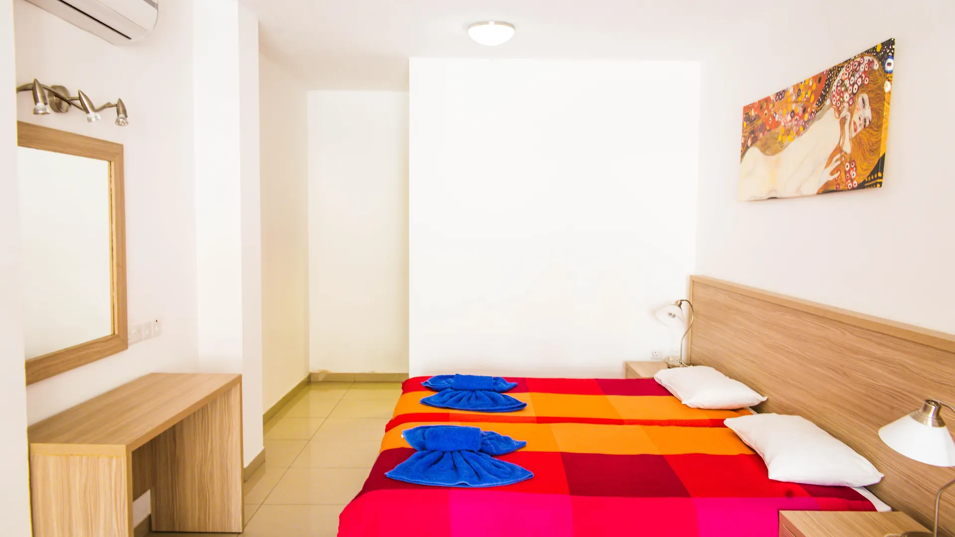 Efi Hotel Apts Ayia Napa 2*,